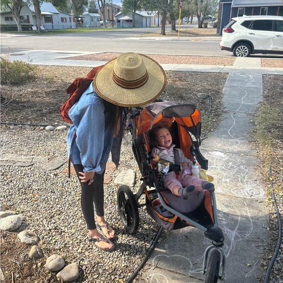 Meet your Posher, Naomi - Picture 4 of 6